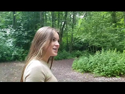❤️ Eu sugeri à Evelina que fodêssemos em um lugar público! Ela disse que sim. Então eu a fodi no traseiro e me vim na boca dela. Depois ela se mijou. ❤️ Sexo de qualidade em nós pt-br.filmepornonline.ru ️❤